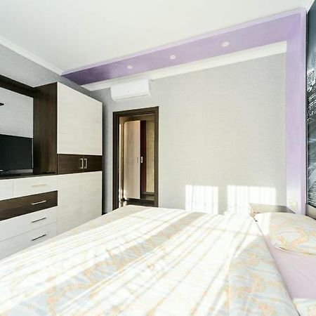 2 Rooms 75M2 Center Of Obolon Near River Side Kiev Exterior foto